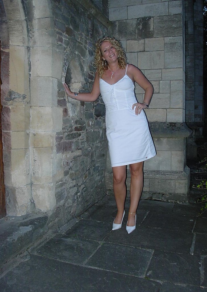 UK wife T0ni H. exposed by hubby #CfUlCIZm