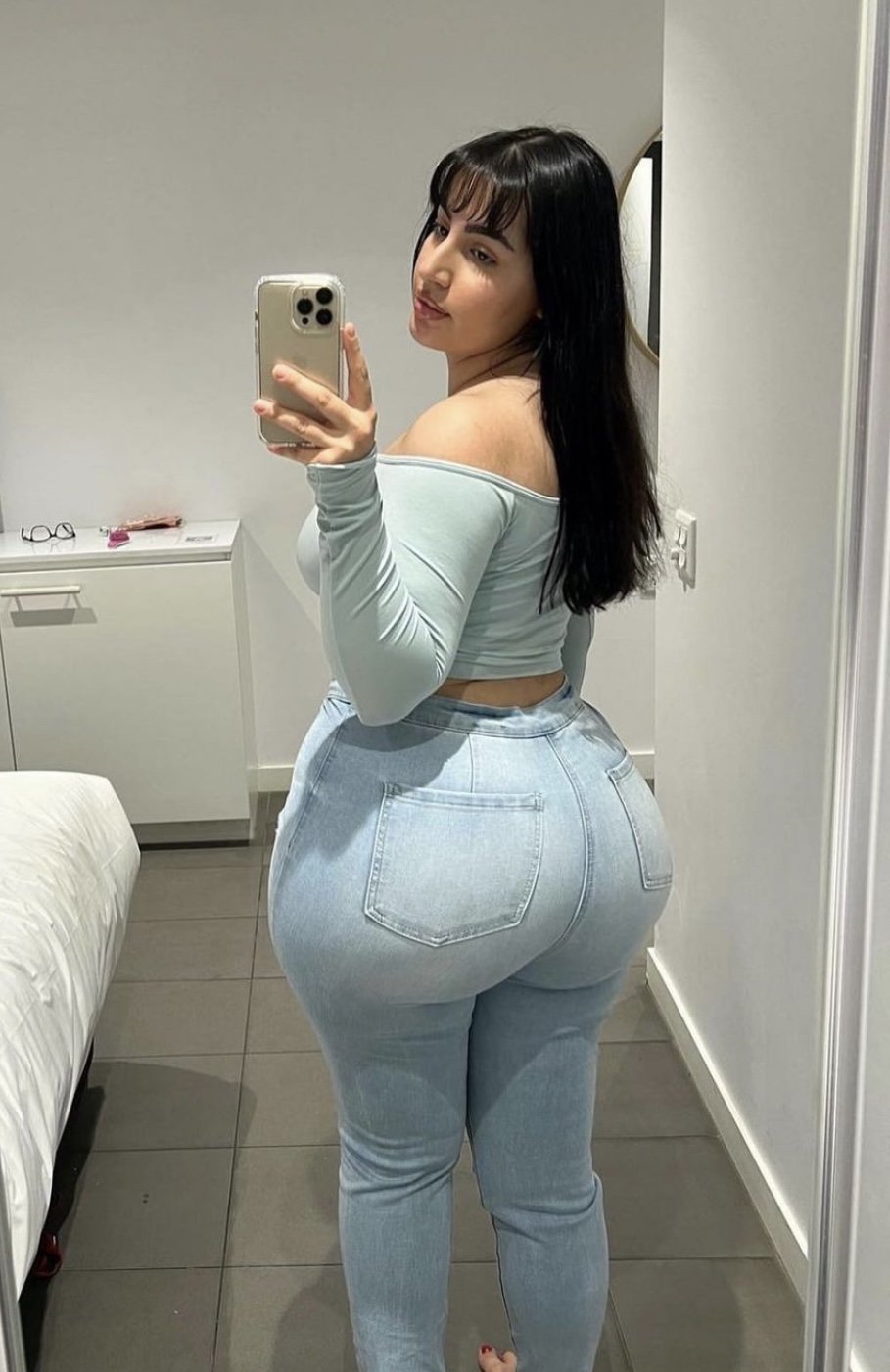 Sexy Latina Ass Cum - Hot Big Ass Latina in Jeans Cum Tribute - Porn - EroMe