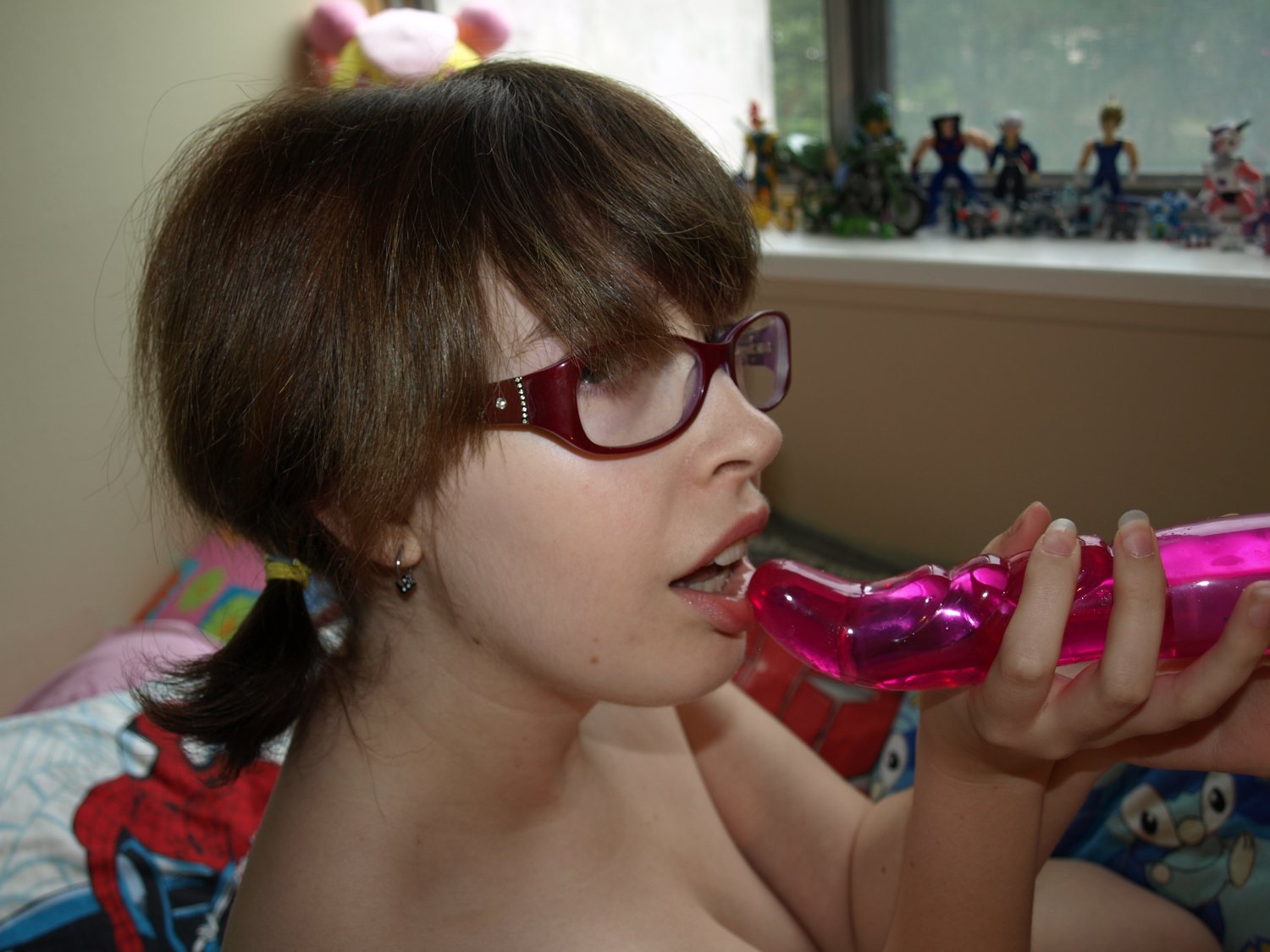 Chubby Busty Nerdy Slutbag Exposed #NvV8OOxq