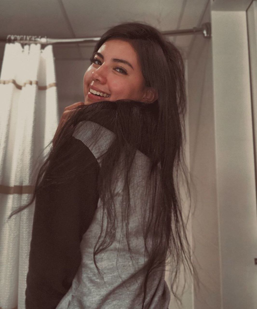 Slut bitch beautiful show pussy and big boobs and feets mega pack below #ZCYjg7PX