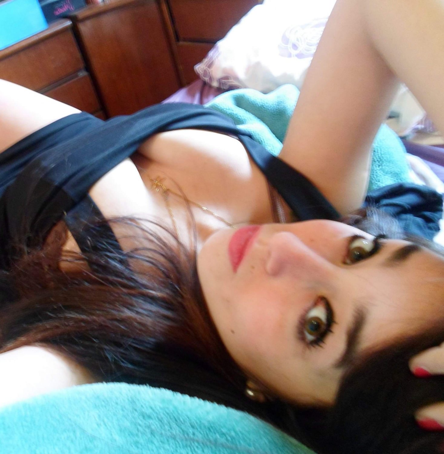 Busty argentina with amazing eyes #82YZspuK