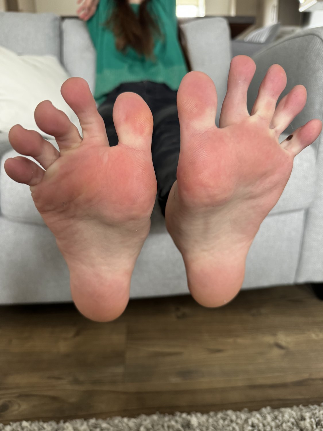 wwyd with whitetoeprincess88 feet? (link on comments) #EyINRZRK