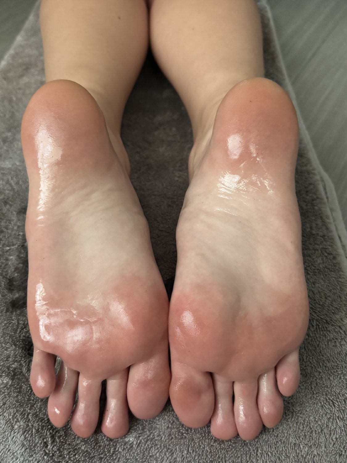 wwyd with whitetoeprincess88 feet? (link on comments) #IHO601Qv