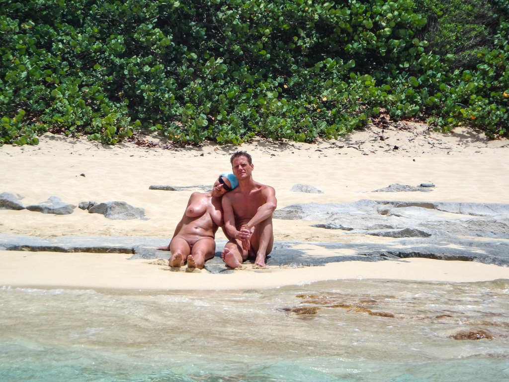 Perfect body GILF loves nude beaches #GZbLX4Qm
