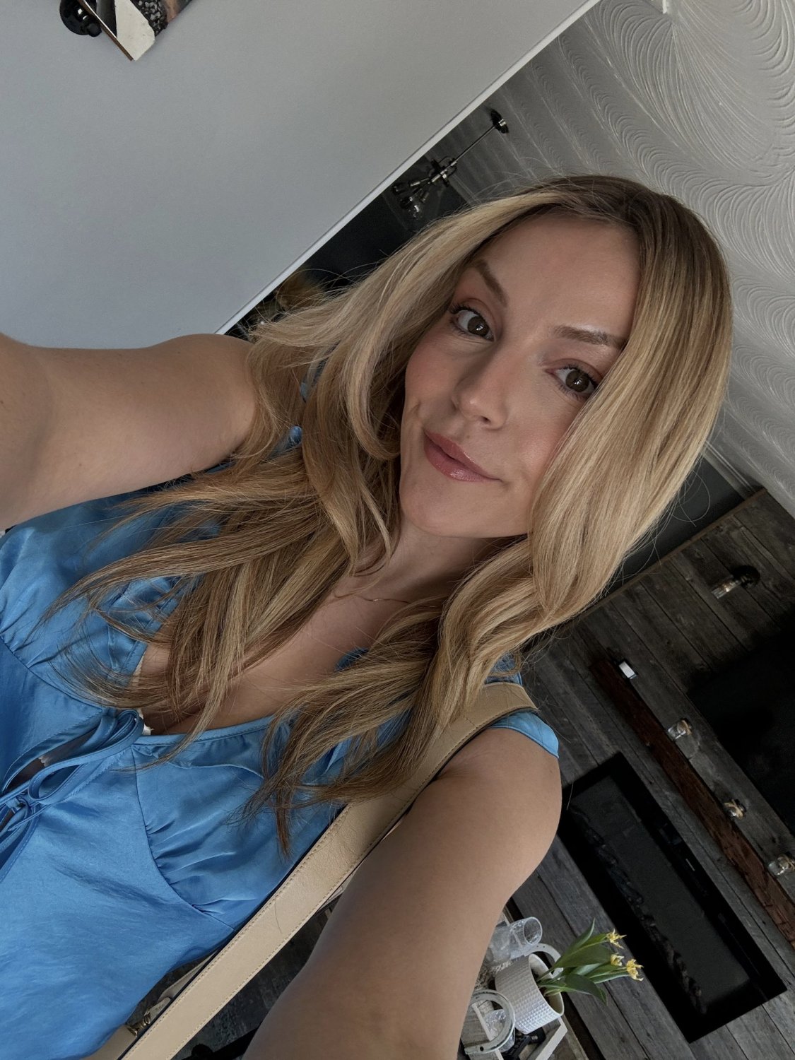 I wonder if her boyfriend knows his girlfriend is a webslut now. Fucking whore #MayBmuBt