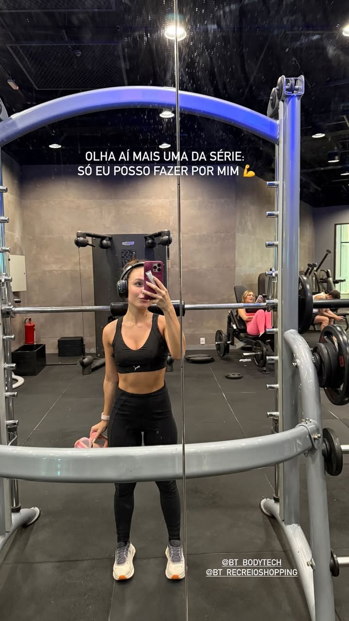 LARISSA MANOELA #xwTEPFXh