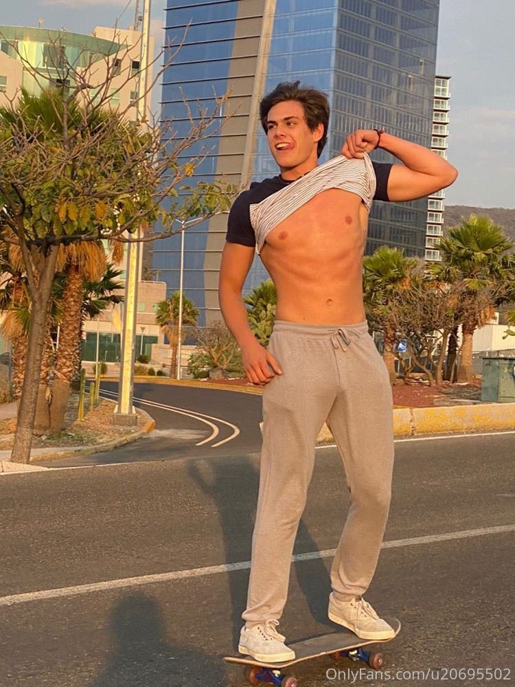 Latino sexy gābejāx/Pedro #iSkjsrbl