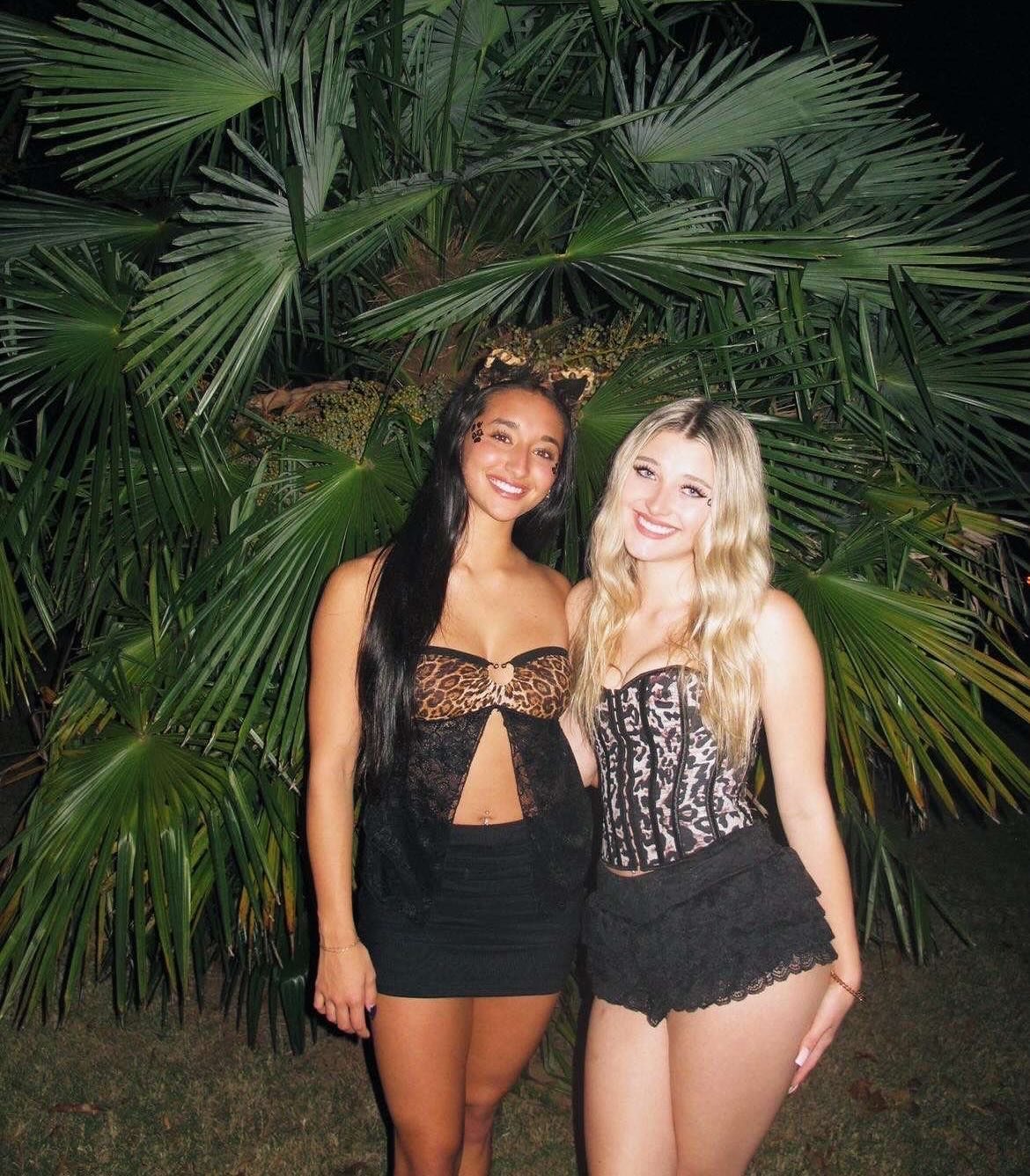 Sexy blonde PAWG teen Eliza #r7s5qRLg