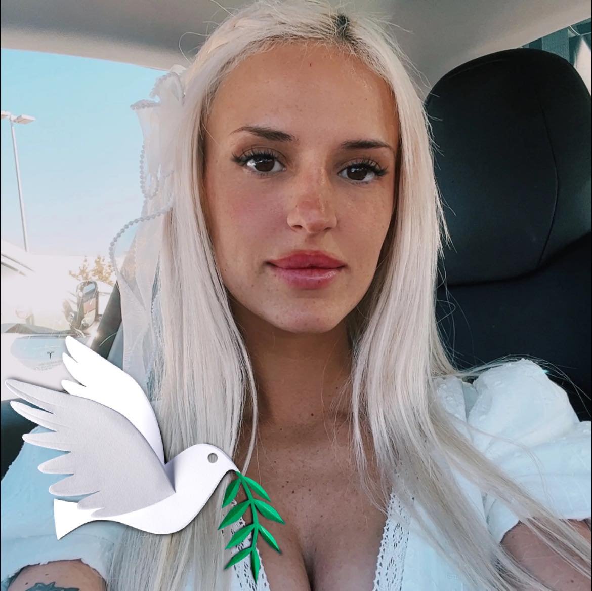 Nurse Rachel has a side gig as a camwhore #AoPSDlIy