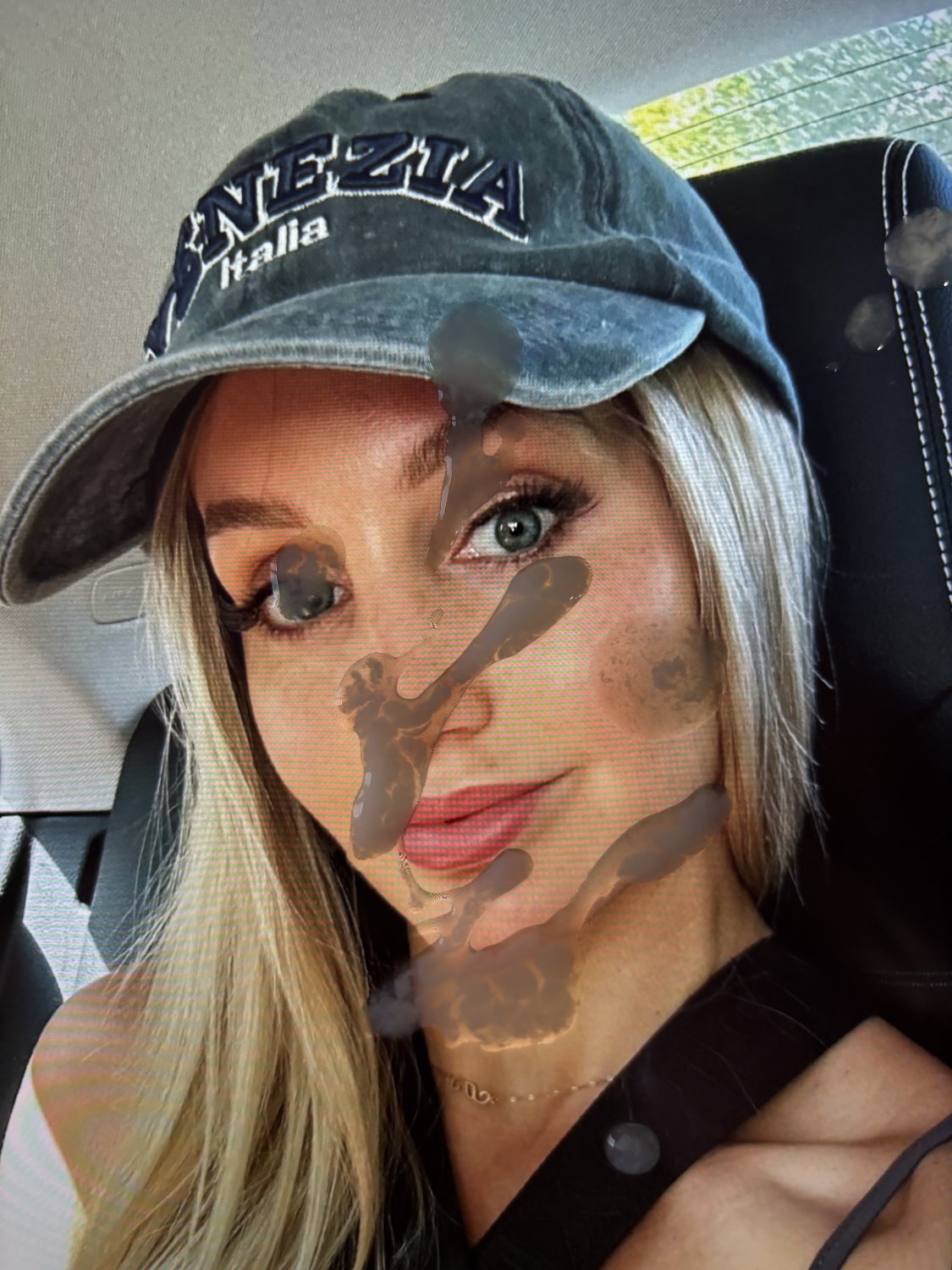 cum on Julia Baessler #h11xHNeF