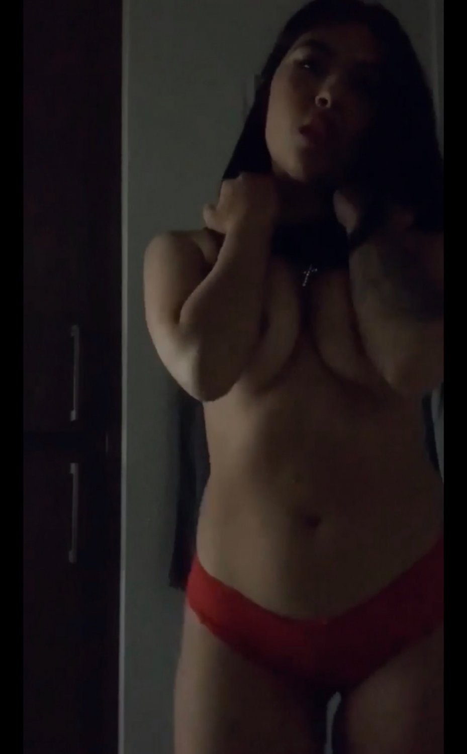 Slut bottle girl from Scottsdale aspires to be a model and gets pregnant by producer #OlSMEFFA