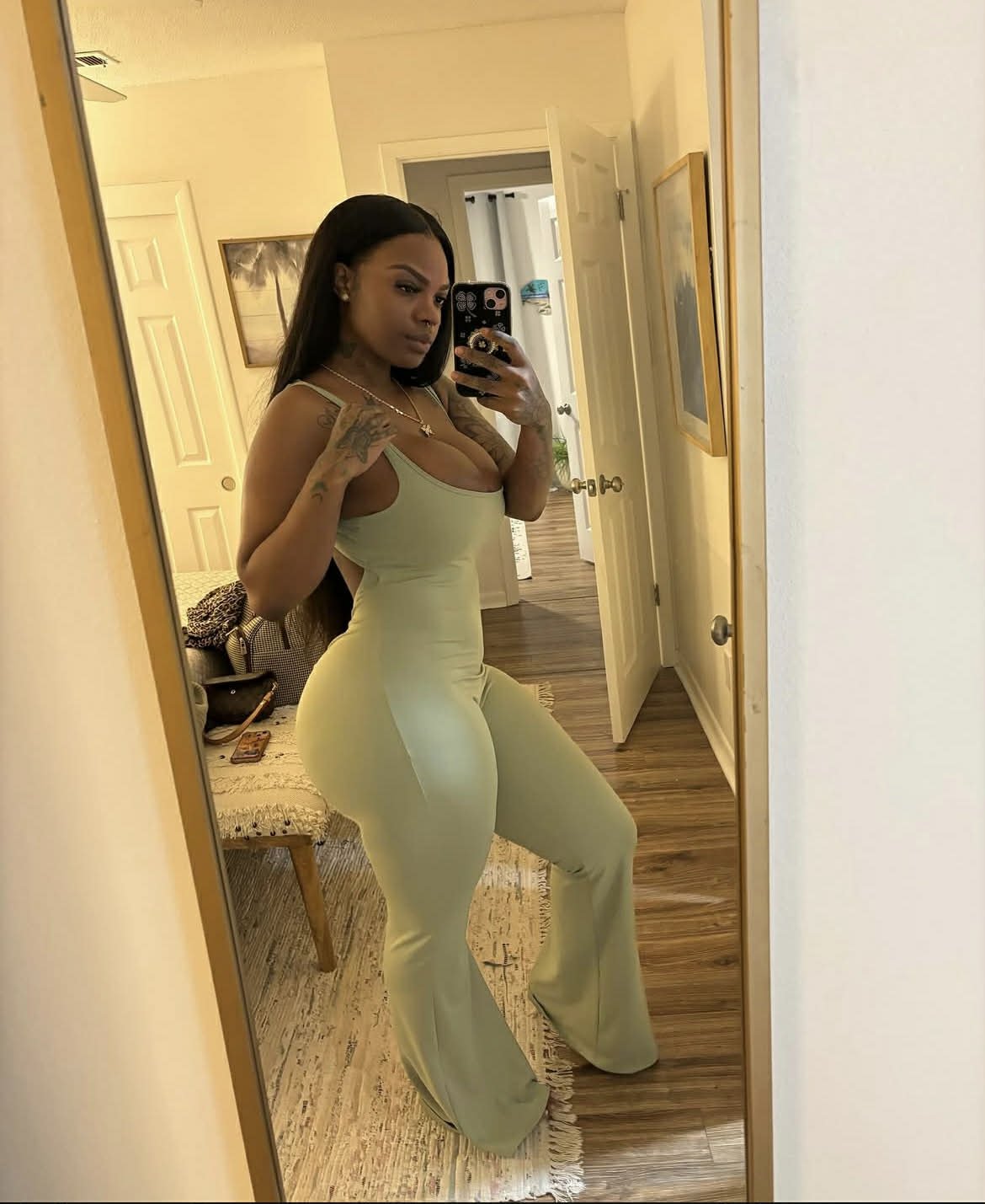 THICC/BODYISAMZING/BLKBEAUTY #Y2KExEgI